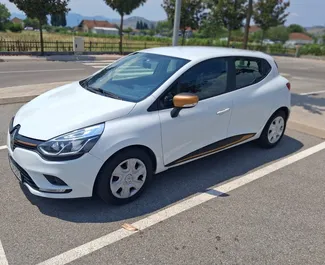 Renault Clio 4 2019 do wynajęcia w Budvie. Limit przebiegu nieograniczony.