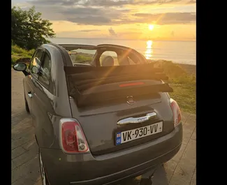 Mietwagen Fiat 500 Cabrio 2015 in Georgien, mit Benzin-Kraftstoff und 100 PS ➤ Ab 150 GEL pro Tag.