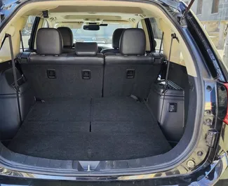 Vermietung Mitsubishi Outlander Xl. Komfort, Crossover Fahrzeug zur Miete in Georgien ✓ Kaution Einzahlung von 800 GEL ✓ Versicherungsoptionen KFZ-HV, TKV, Insassen, Diebstahlschutz.