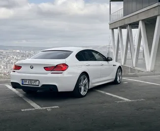 Prenájom BMW 6-series Coupe. Auto typu Premium na prenájom v v Gruzínsku ✓ Vklad 540 GEL ✓ Možnosti poistenia: TPL, CDW, Cestujúci, Krádež, Young.
