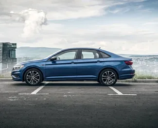 Pronájem Volkswagen Jetta. Auto typu Ekonomická, Komfort k pronájmu v Gruzii ✓ Vklad 270 GEL ✓ Možnosti pojištění: TPL, CDW, Cestující, Krádež, Young.