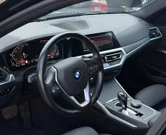 BMW 330i 2019 k dispozici k pronájmu v Tbilisi, s omezením ujetých kilometrů 250 km/den.