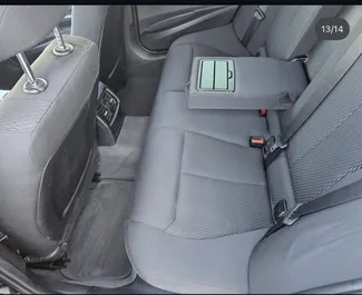 Alquiler de BMW 3-series Compact. Coche Confort, Premium para alquilar en Montenegro ✓ Sin depósito ✓ opciones de seguro TPL, Pasajeros, En el extranjero, Sin depósito.