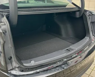 Hongqi E-QM5 – samochód kategorii Ekonomiczny na wynajem na Białorusi ✓ Depozyt 148 USD ✓ Ubezpieczenie: OC.