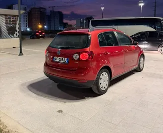 Volkswagen Golf 5 2008 için kiralık Dizel 1,9L motor, Tiran'da.