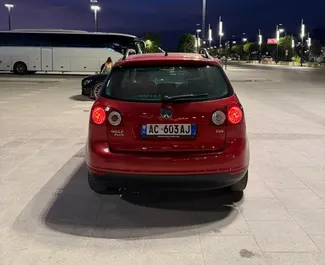 Volkswagen Golf 5 2008, Tiran'da için kiralık, sınırsız kilometre sınırı ile.