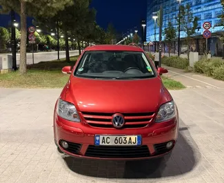 Kiralık bir Volkswagen Golf 5 Tiran'da, Arnavutluk ön görünümü ✓ Araç #17172. ✓ Manuel TM ✓ 0 yorumlar.
