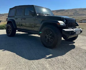 Silnik Benzyna 2,0 l – Wynajmij Jeep Wrangler w Tbilisi.