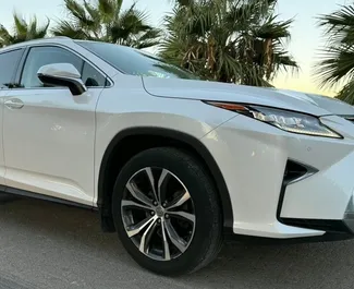 Prenájom auta Lexus RX 300 #17287 s prevodovkou Automatické v v Alicante, vybavené motorom 2,0L ➤ Od Yevheniia v v Španielsku.
