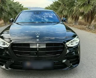Prenájom Mercedes-Benz S-Class. Auto typu Premium, Luxus na prenájom v v Španielsku ✓ Vklad 3000 EUR ✓ Možnosti poistenia: TPL.