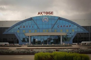Lei en bil på Aktobe lufthavn