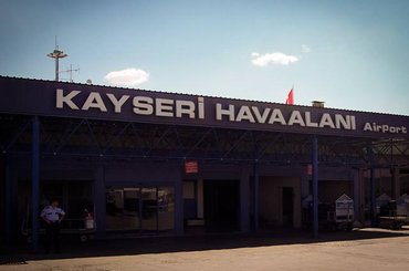 Nomājiet automašīnu Kayseri lidostā